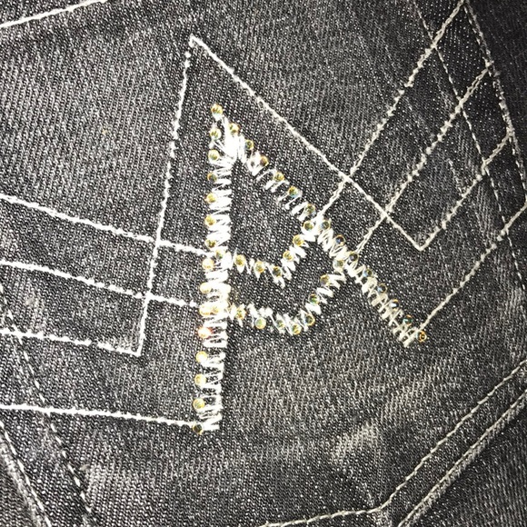 Jeans - Picture 8 of 16